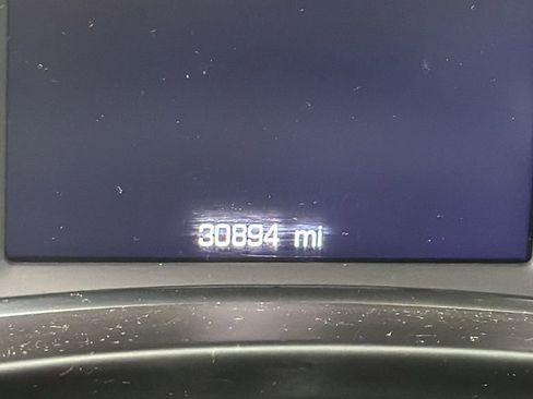 Used 2024 GMC Terrain SLE w/ Driver Convenience Package FWD image 10