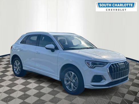 Used 2023 Audi Q3 2.0T Premium AWD/4WD image 3