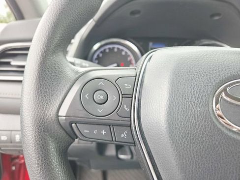 Used 2020 Toyota Camry LE w/ Convenience Package FWD image 7