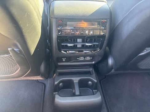 Used 2021 Jeep Grand Cherokee L Overland w/ Luxury Tech Group IV image 45