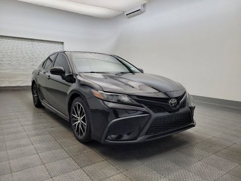 Used 2021 Toyota Camry SE image 13