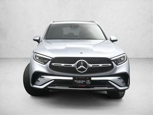 Certified 2026 Mercedes-Benz GLC 300 4MATIC image 3