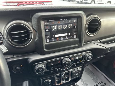 Used 2021 Jeep Wrangler Unlimited Sport AWD/4WD image 18