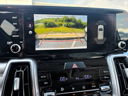 Used 2022 Kia Sorento EX w/ Panoramic Sunroof Package AWD/4WD image 69