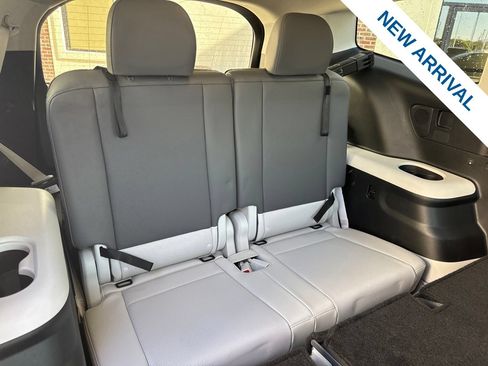 Used 2026 Hyundai Ioniq 9 SEL AWD/4WD image 11