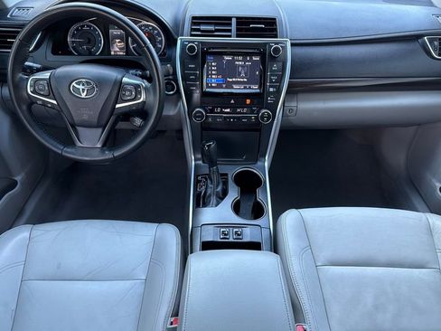 Used 2015 Toyota Camry XLE w/ Convenience Package image 10