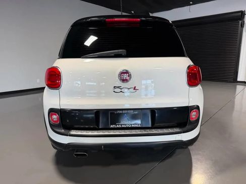 Used 2017 FIAT 500L Trekking w/ Dual-Pane Sunroof Package FWD image 5