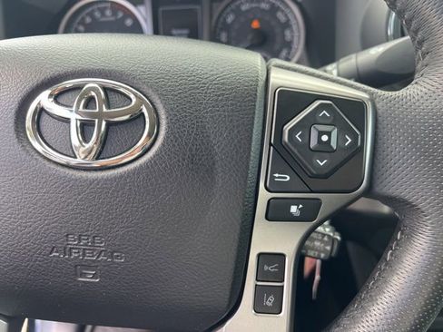 Used 2022 Toyota Tacoma SR5 w/ Technology Package image 39