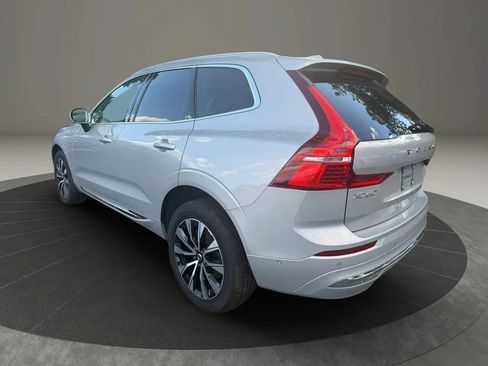 Used 2023 Volvo XC60 B5 Plus FWD image 7
