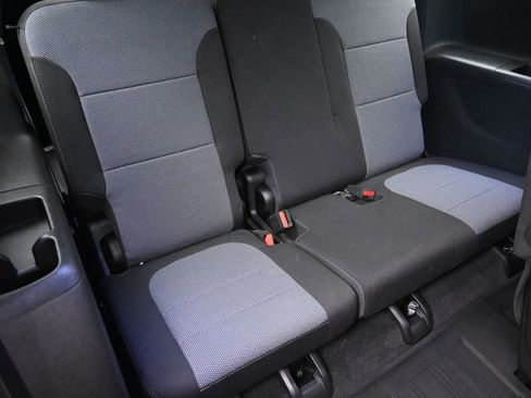 Used 2020 Chevrolet Traverse LT w/ LPO, Floor Liner Package AWD/4WD image 9
