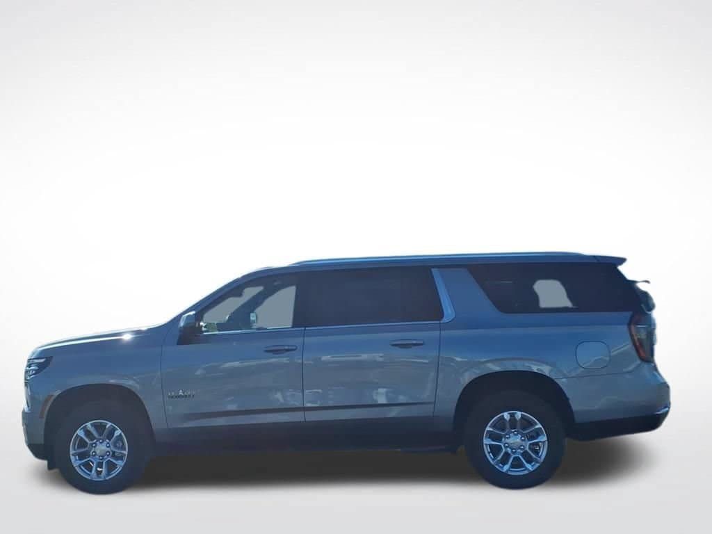 New 2026 Chevrolet Suburban LT w/ Comfort Package RWD image 7