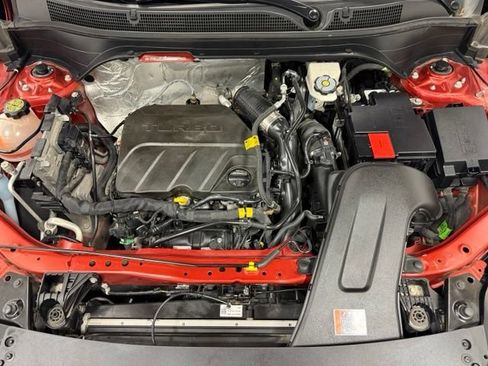 Certified 2024 Chevrolet Trax LT FWD image 30