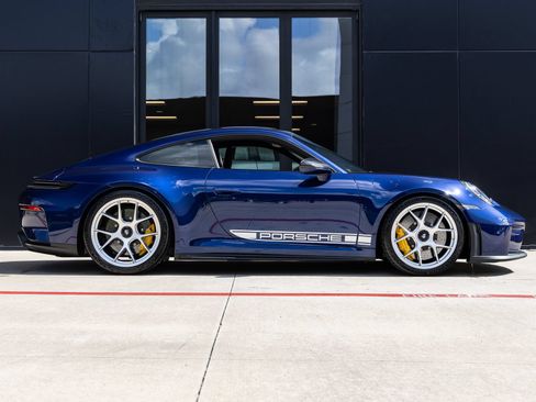 Certified 2026 Porsche 911 GT3 RWD image 14