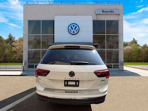 Certified 2023 Volkswagen Tiguan SE AWD/4WD image 6