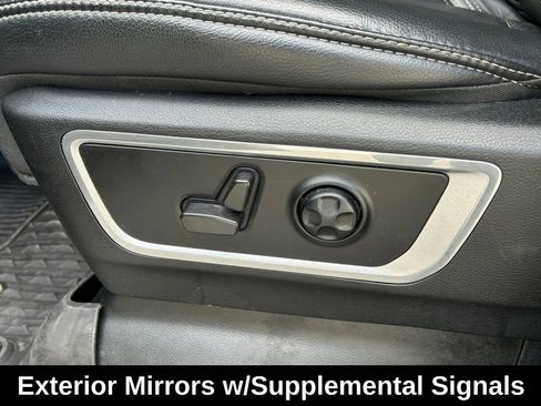 Used 2022 RAM 1500 Laramie w/ G/T Package RWD image 18