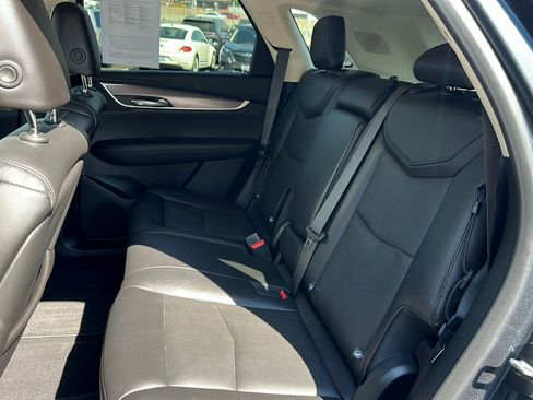 Used 2019 Cadillac XT5 Premium Luxury w/ Driver Assist Package AWD/4WD image 11