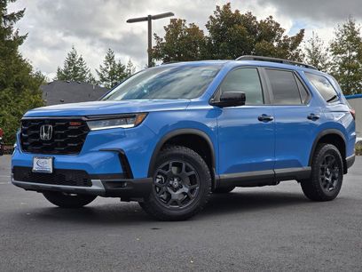 New 2025 Honda Pilot TrailSport