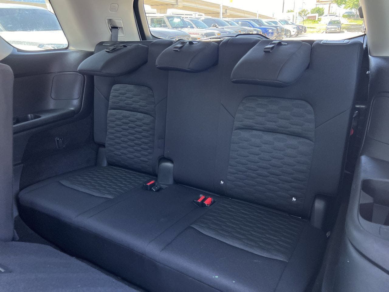 Used 2022 Nissan Pathfinder SV FWD image 24