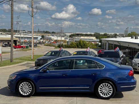 Used 2016 Volkswagen Passat 1.8T SE w/ Lighting Package (P06) image 12