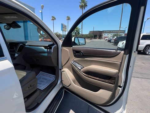 Used 2015 GMC Yukon XL SLT w/ Open Road Package image 16