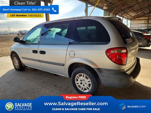 Used 2005 Dodge Caravan SE image 3