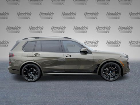 Certified 2024 BMW X7 xDrive40i w/ Executive Package image 9