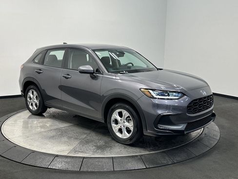 Used 2023 Honda HR-V LX image 2