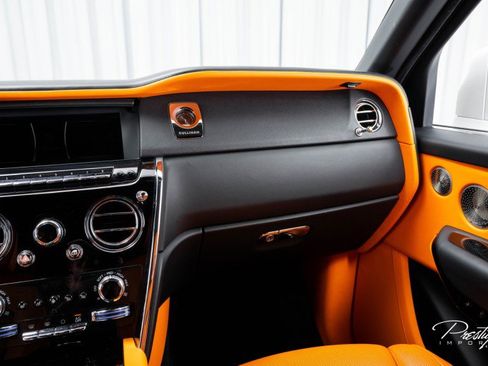 Used 2021 Rolls-Royce Cullinan image 42