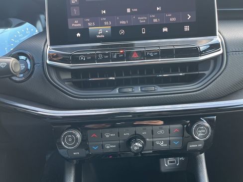 New 2026 Jeep Compass Limited image 23