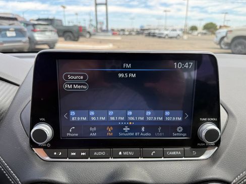 Used 2024 Nissan Sentra SV FWD image 20