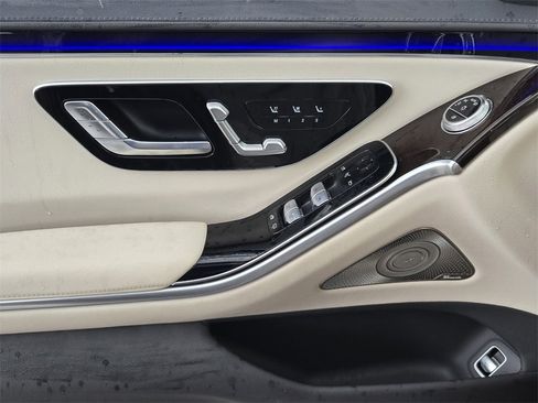 Used 2023 Mercedes-Benz S 500 4MATIC image 25