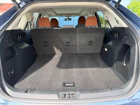 Used 2018 Ford Edge SEL w/ Equipment Group 201A image 37