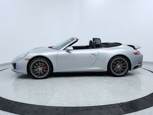 Used 2017 Porsche 911 Carrera 4S image 2