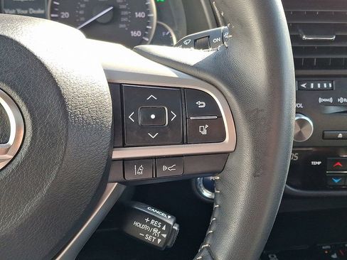 Used 2019 Lexus RX 450h AWD image 22