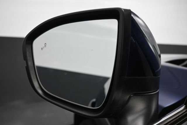 Used 2024 Nissan Pathfinder SV FWD image 4