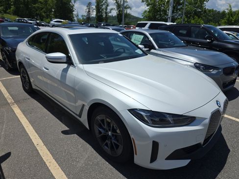 New 2026 BMW i4 xDrive40i w/ Premium Package AWD/4WD image 1