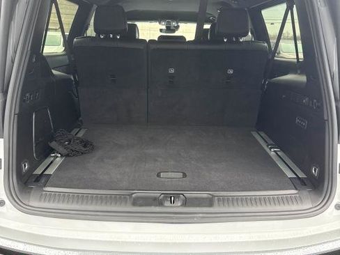 Used 2025 Jeep Wagoneer L Series III image 9