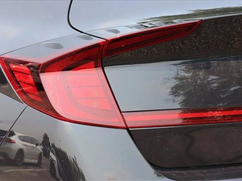 Used 2023 Hyundai Sonata Limited FWD image 10
