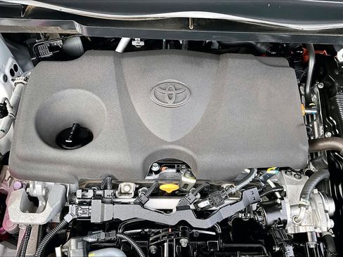 Certified 2023 Toyota Sienna LE image 32