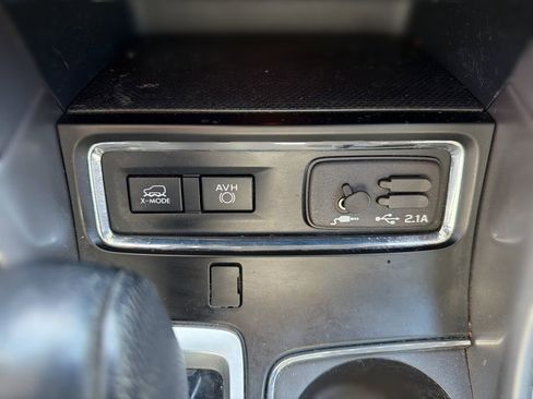 Used 2019 Subaru Ascent Limited image 28