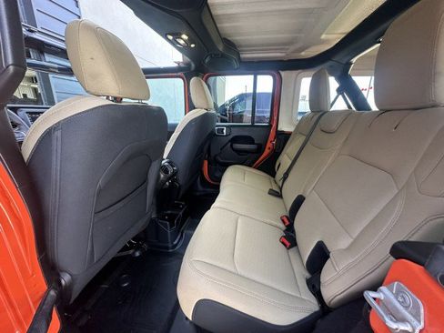 Used 2019 Jeep Wrangler Unlimited Sport S image 15