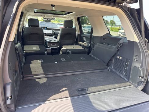 Used 2025 Ford Expedition Active AWD/4WD image 52