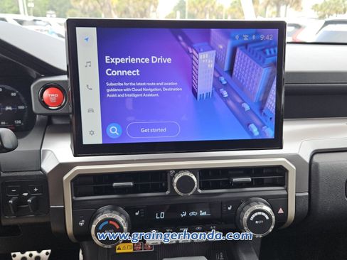 Used 2025 Toyota Tacoma TRD Sport w/ TRD Sport Upgrade Package image 15