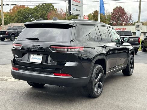 New 2025 Jeep Grand Cherokee L Limited w/ Luxury Tech Group II image 7