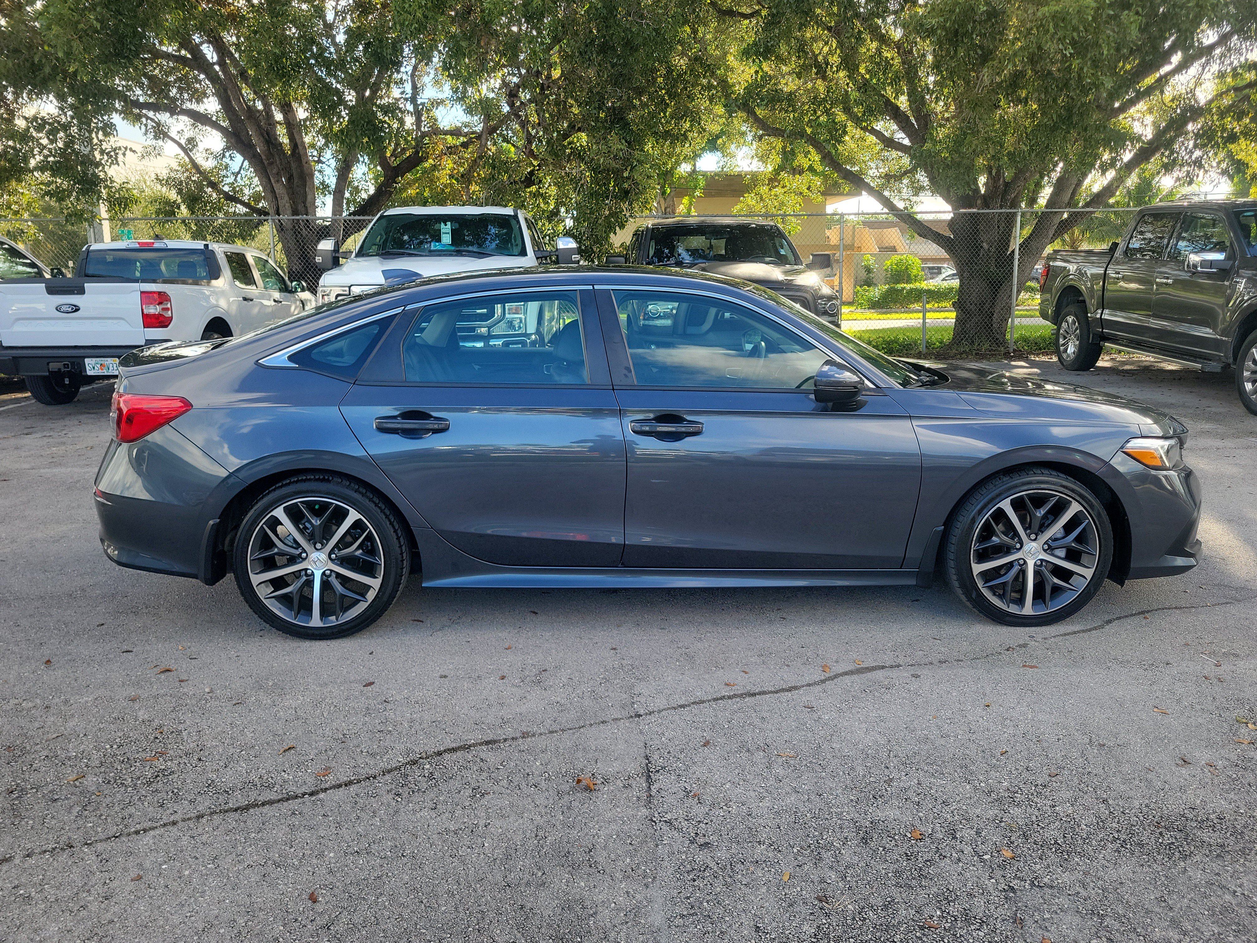 Used 2024 Honda Civic Touring image 4