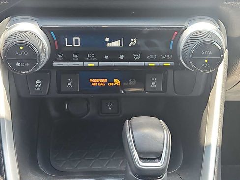 Used 2021 Toyota RAV4 XSE w/ Protection Package (TMS) AWD/4WD image 17
