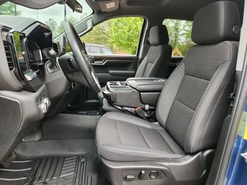 Used 2024 GMC Sierra 1500 Elevation image 9