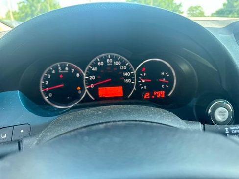 Used 2010 Nissan Altima 2.5 S FWD image 6