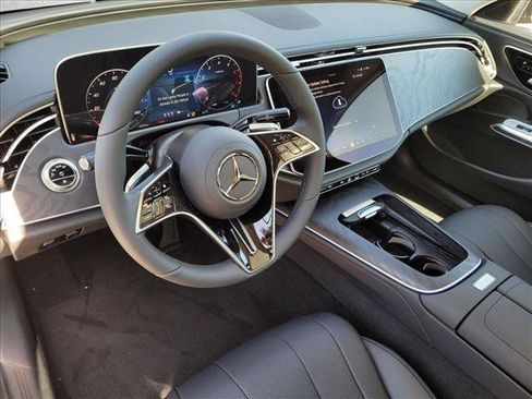 Used 2026 Mercedes-Benz E 350 Sedan image 3