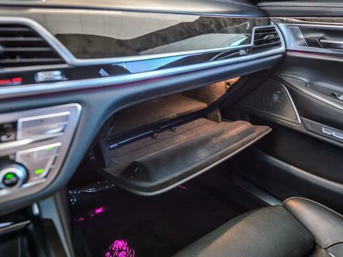 Used 2016 BMW 740i RWD image 34